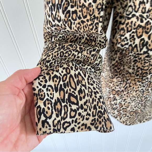 Chico's Leopard Blazer 0 4 6 Women One Button Pockets Cuffs Animal Print - Picture 6 of 10